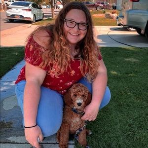 Meet your Posher, Natalie